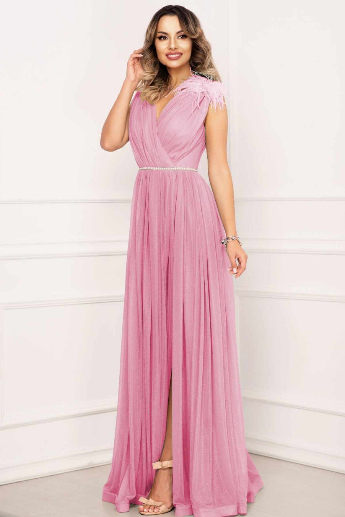 Rochie de lux rose lunga eleganta cu sclipici si accesoriu cu fulgi